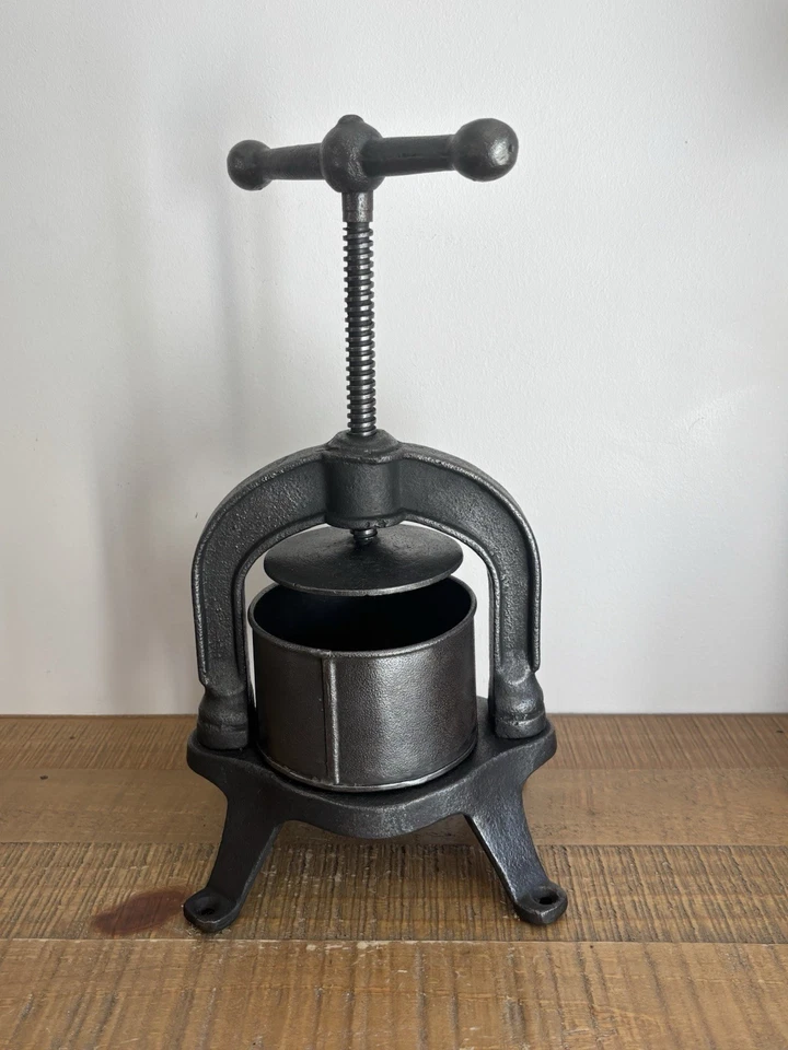 Ancien Petit Pressoir en Fonte à Fruits - À Vis - Vintage - Photo 4/4