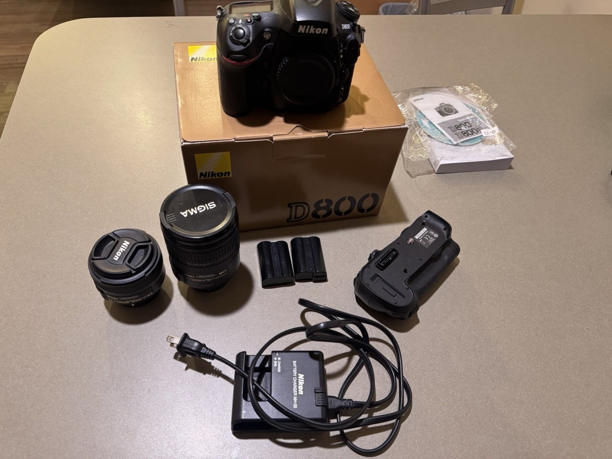 Nikon D800 Digital SLR Bundle, 22k Shutter – 50mm f/1.8 + 24-120mm