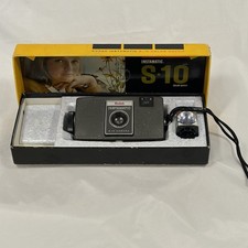 Vintage Kodak Instamatic S-10 Camera Color Outfit w/ Box Flashcube Manual USA