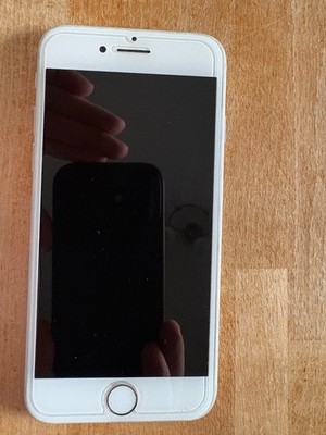 Apple iPhone 8 - 64GB - Weiß - guter Zustand (Ohne Simlock)