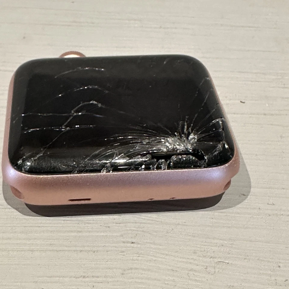 Apple Watch Series 2 42 mm oro rosa aluminio - enciende - sin código de acceso - grieta Foto 4 de 4