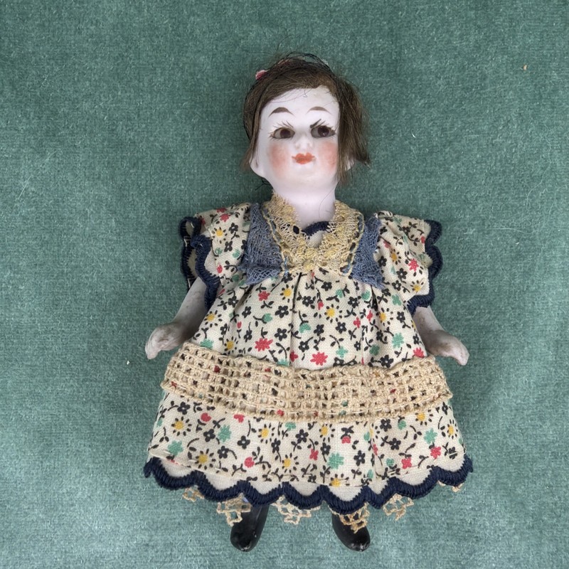 Antique 4 1/2” Chubby Mignonette in Fantastic Original Clothes Kestner? Kling?