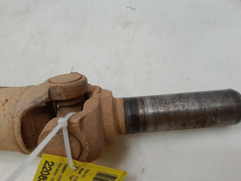 Eje de hélice del eje de transmisión trasero 96-03 Chevy S10 2,2 L 4x2 - Sección delantera OEM Foto 3 de 4