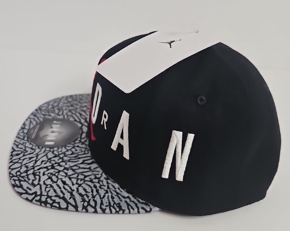 New - Youth Air Jordan Jumpman Snap Back Hat - Black/Red/White