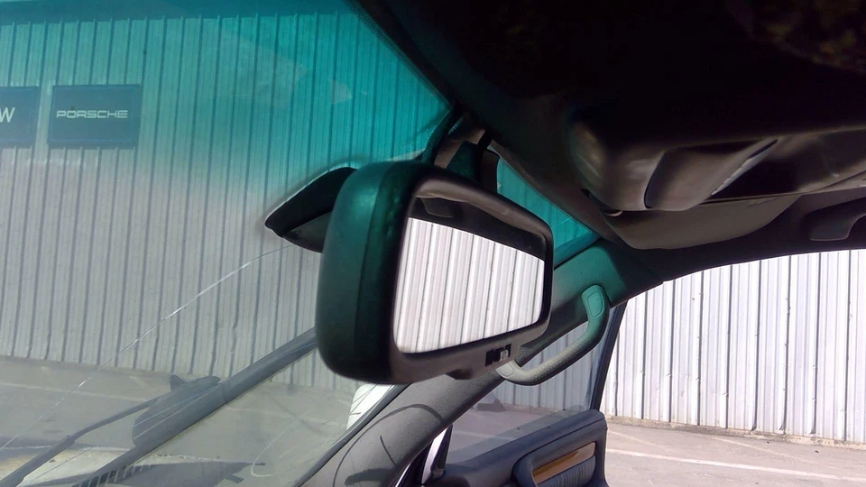 01 02 03 04 05 06 07 LEXUS LX470 Rear View Mirror - Image 3 of 4