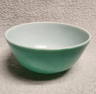Vintage Pyrex Primary Green 2.5 Quart Nesting Mixing Bowl 403 Ovenware USA