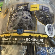 Batman Twin Reversible 4 Pc Bed Set With Bonus Bag