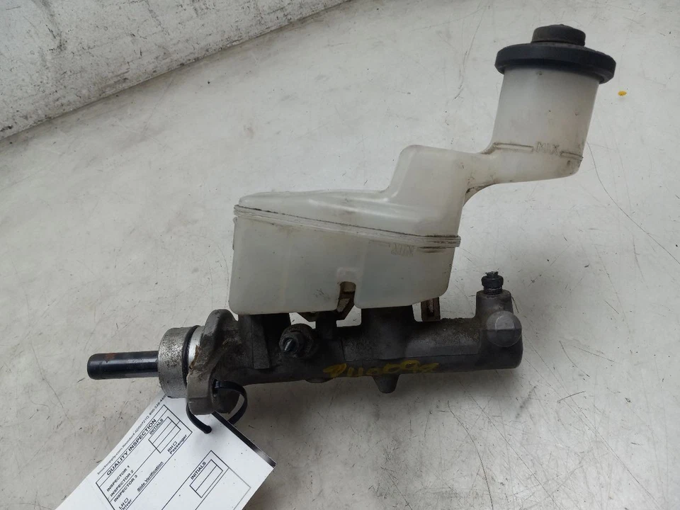 04 05 TOYOTA RAV 4 2.4L FRENO CILINDRO MAESTRO CON CONTROL DE DESLIZAMIENTO Foto 2 de 4