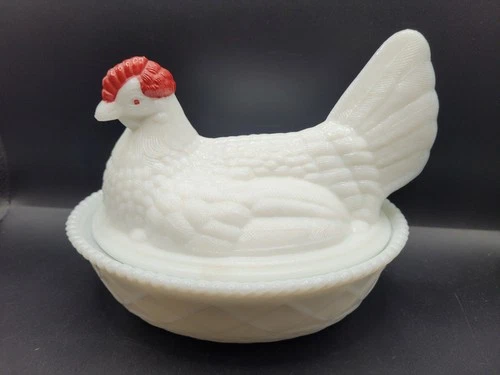 Vintage Large Westmoreland Milk glass Hen On Nest Covered Dish