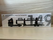 Petite remorque porte voiture Mercedes-Benz Actros noire échelle 1/64 avec bo...