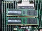 SAMSUNG M393A8G40AB2-CWEBY 64GB  2Rx4 PC4-3200AA