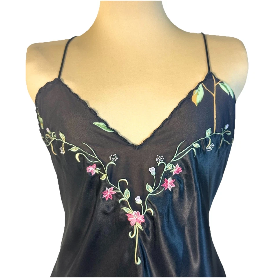 Vestido largo Victoria's Secret etiqueta dorada negro M festoneado hada oscura Foto 3 de 4