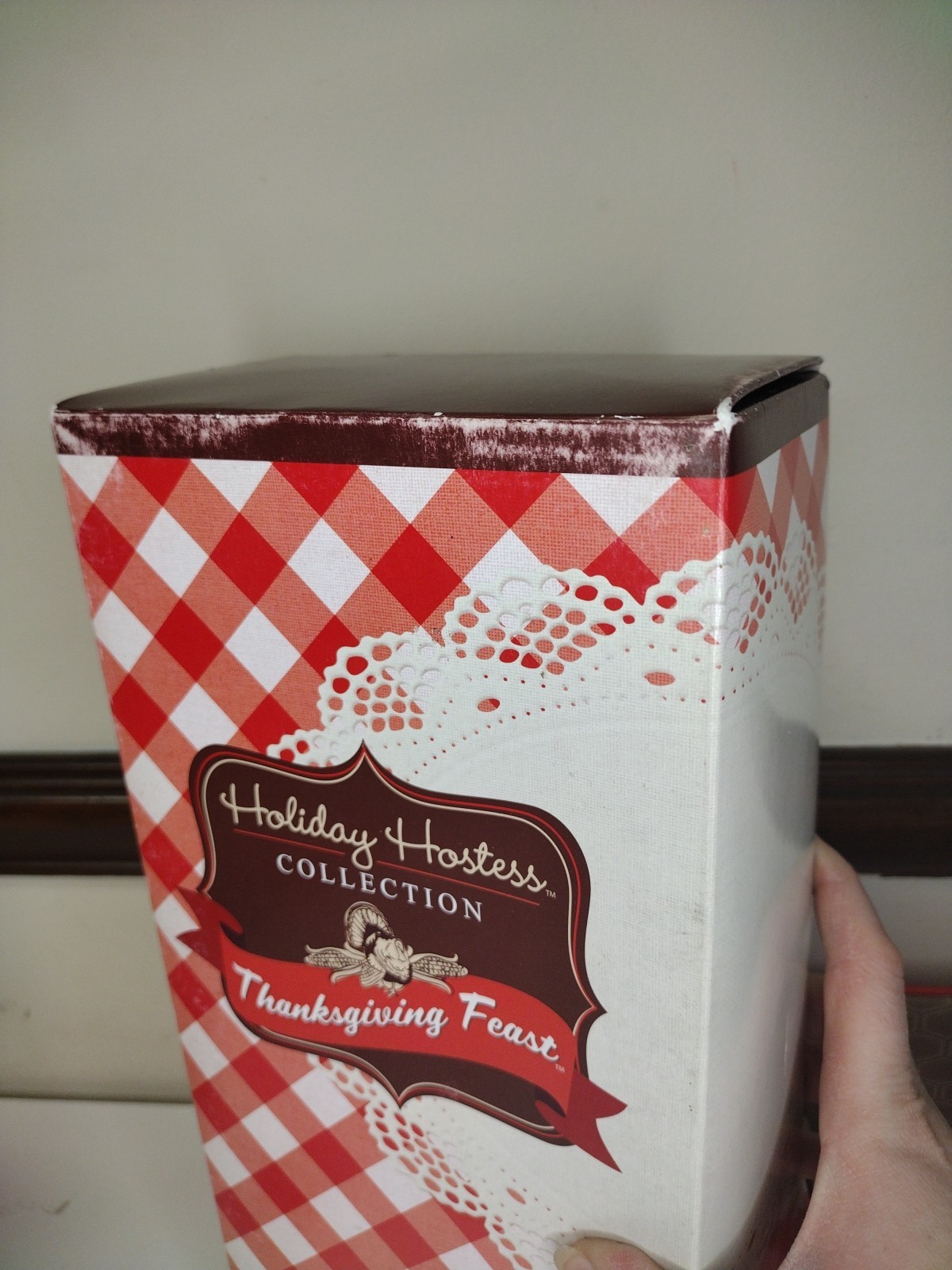 Thanksgiving Feast Barbie Holiday Hostess Collection 2010 Pre Owned 🦃🍽️ 