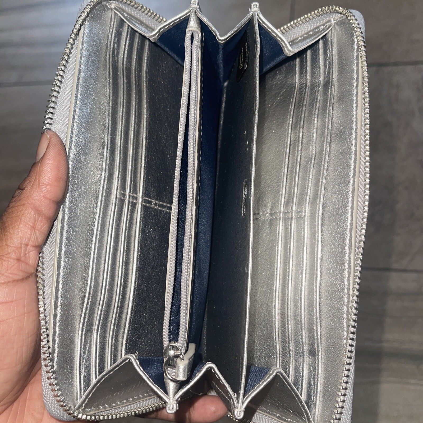 coach wallets - image 7