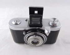 Vintage Zeiss Tenex 1 x 1 35mm Film Camera with spool TESTED Please READ