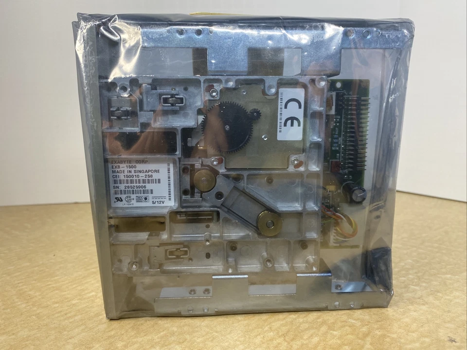 Exabyte EXB-1500 QIC Internal Tape Drive - Image 2 of 3