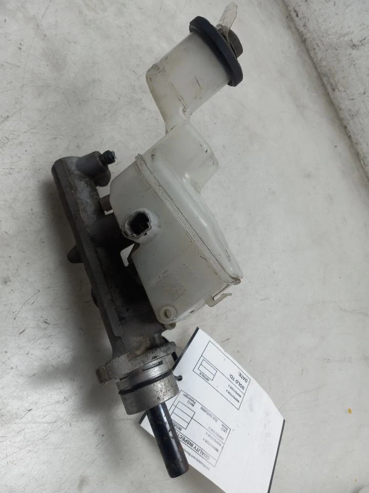 04 05 TOYOTA RAV 4 2.4L FRENO CILINDRO MAESTRO CON CONTROL DE DESLIZAMIENTO Foto 4 de 4