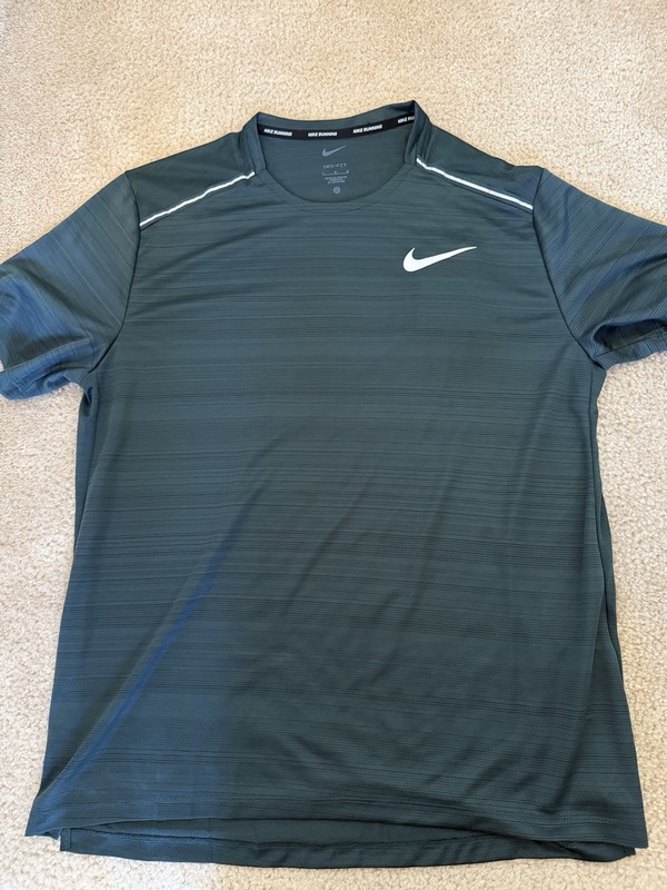 **BRAND NEW** Men Nike Running Miler Dri-fit Crew Neck Run' Top EverGreen Sz L