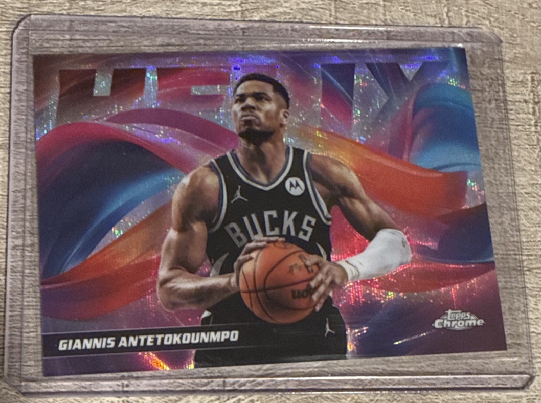 2025-26 NBA Topps Chrome Giannis Helix Case Hit #H-4 Bucks