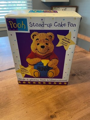 Vintage Wilton Disney Winnie the Pooh stand up cake pan