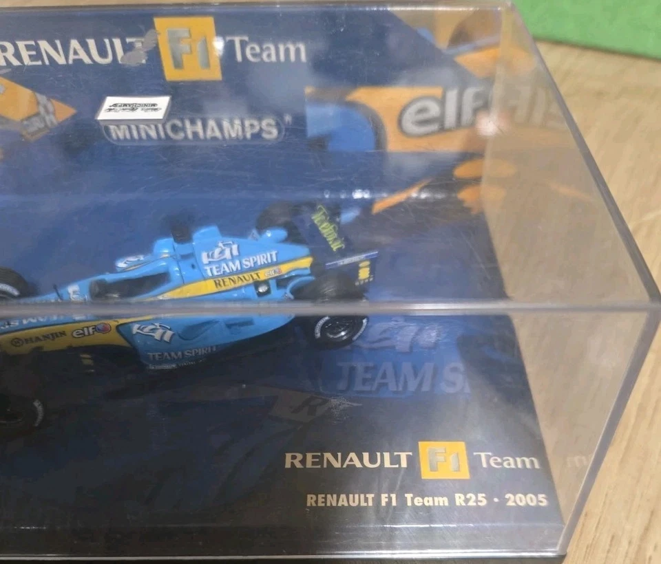 MINICHAMPS/F1 RENAULT F1 TEAM F25 - 2005 metal escala 1:43 Foto 3 de 4