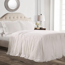 Ruffle Skirt Bedspread Set - 3-Piece Luxurious Farmhouse Bedding - Elegant Ruffl