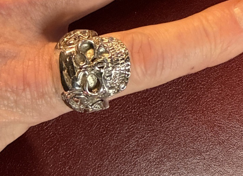 Men’s Solid Silver Large Skull Style Ring Heavy W… - image 9