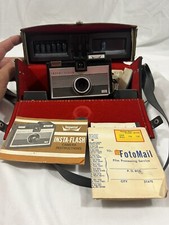 Vintage Imperial INSTA-FLASH Camera Kit w/Booklet Made in USA With Case And Bulb