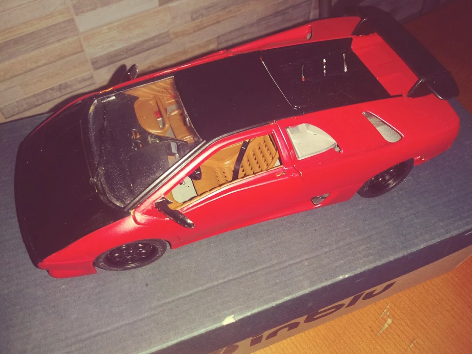 1 18 LAMBORGHINI DIABLO - Immagine 2 di 3