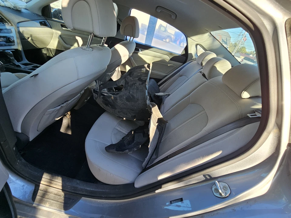 Used Rear Left Door Window Regulator Rear fits: 2015 Hyundai Sonata electric VIN Foto 2 de 4