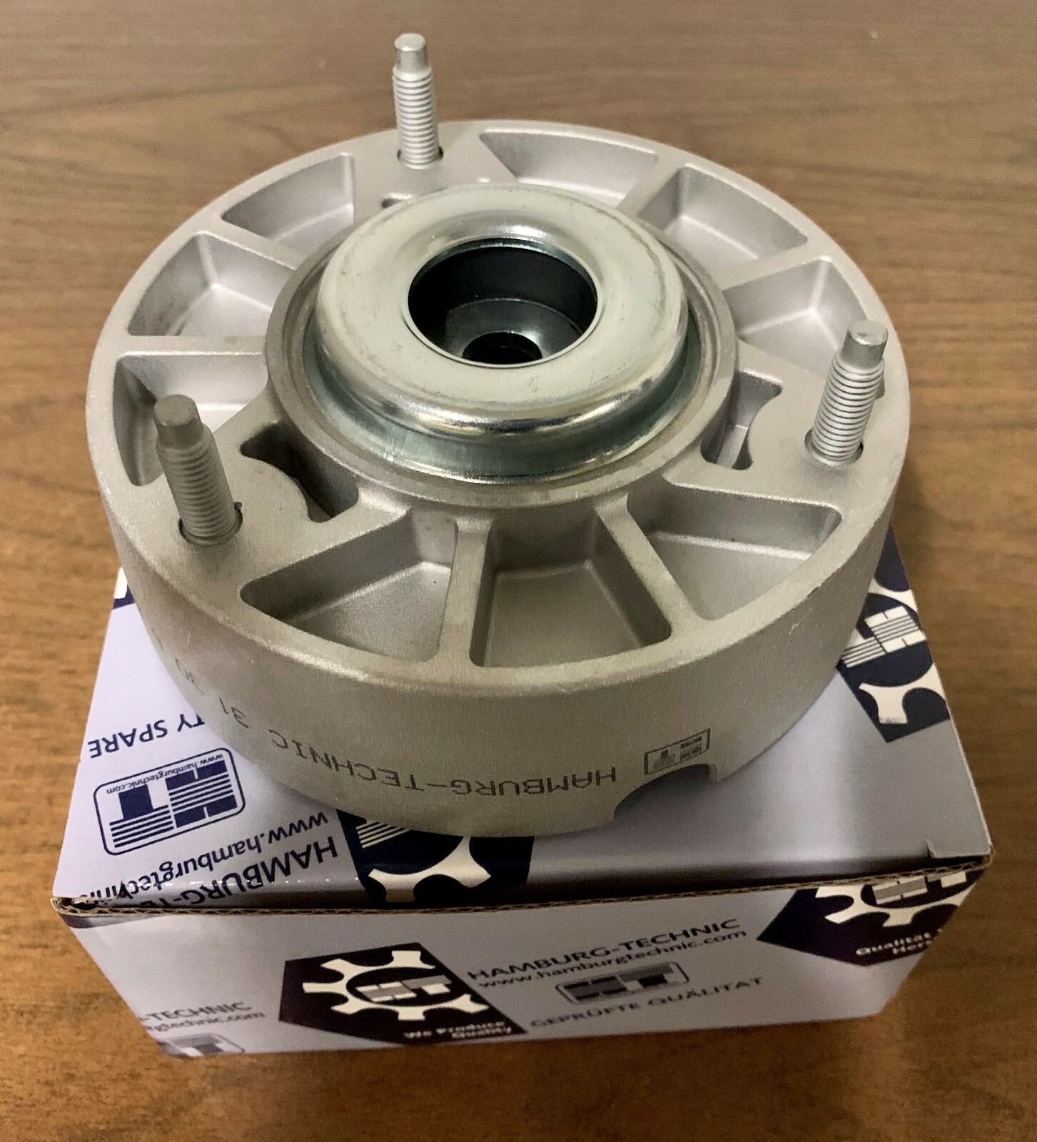 Front Suspension Strut Shock Mount Mounts for BMW X5 X6 F15 F16