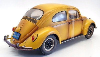 Sun Star 1/12 Scale Model Car 5219 - 1961 Volkswagen Beetle Saloon