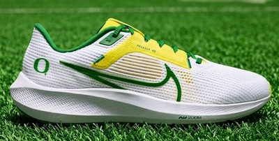 Nike Air Zoom Pegasus 40 Oregon Ducks White Green Yellow DZ5979-100 Men s Size 8