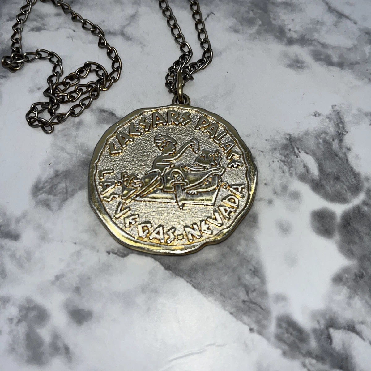 Vintage gold medallion necklace online