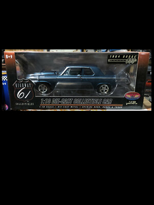 Highway 61 1964 Dodge 330 Max Wedge HEMI Super Street 1 18 Diecast