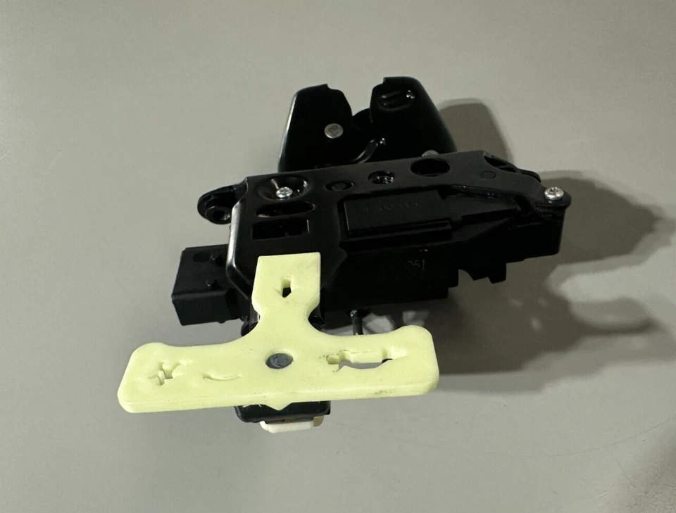 Actuador de liberación de pestillo de bloqueo de tapa de maletero Chevy Cobalt Pontiac G5 2005-2010 25798557 Foto 2 de 4