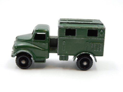 Lesney Matchbox 68 Austin MK2 Camión Radio Militar Ruedas De Plástico Negro - Imagen 6 de 7
