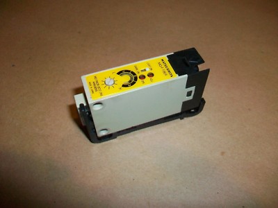 MATSUSHITA MQ-F FIBER SENSOR MQ-FWCR-DC12-24V  