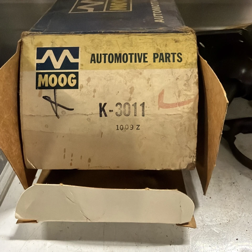 Rótula Moog K3011 AMC Ambassador Classic Marlin Rebel 1962-1969 inferior delantera Foto 2 de 4