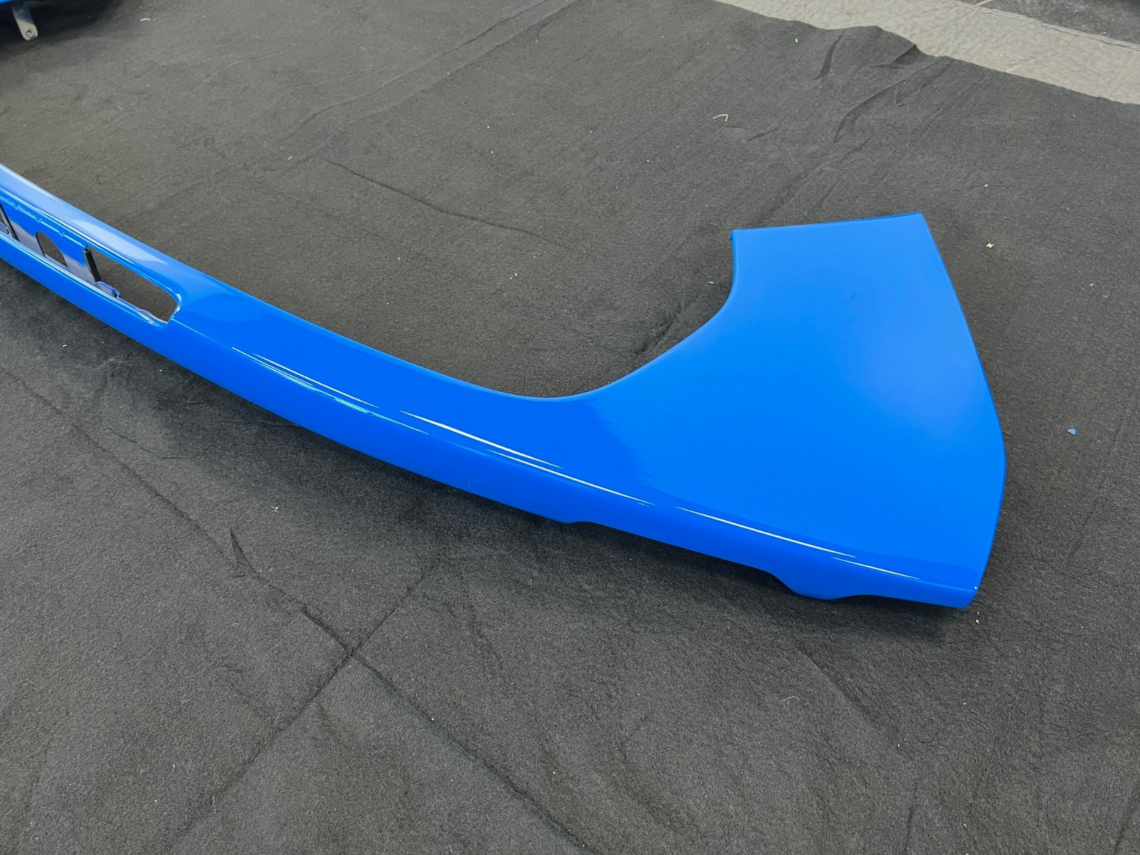 Ferrari SF90 Rear Rear spoiler P/N 985830960