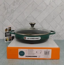 Le Creuset Signature Cast Iron 11-Inch Everyday Pan with Glass Lid, Artichaut