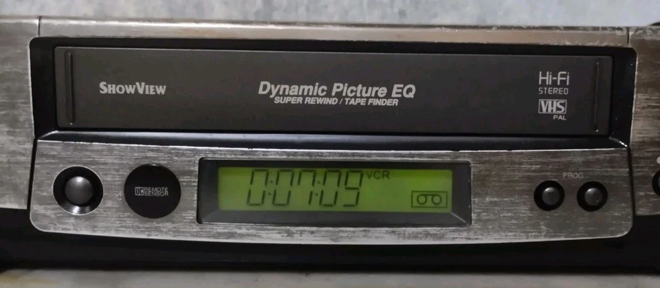 HITACHI VT-FX850 VIDEOREGISTRATORE VHS 6 TESTINE STEREO CON TELECOMANDO  - Immagine 3 di 4