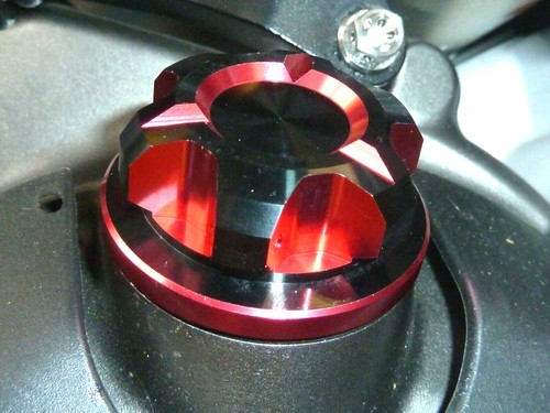 Kawasaki ZXR400 91-03 OIL FILLER CAP CNC RED DUAL ANODISED CROSS DRILL - Picture 5 of 11
