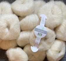 275 gr. Kid Mohair + Seide Wolle cremeweiß Stricken 70% Kidmohair + 30 % Silk