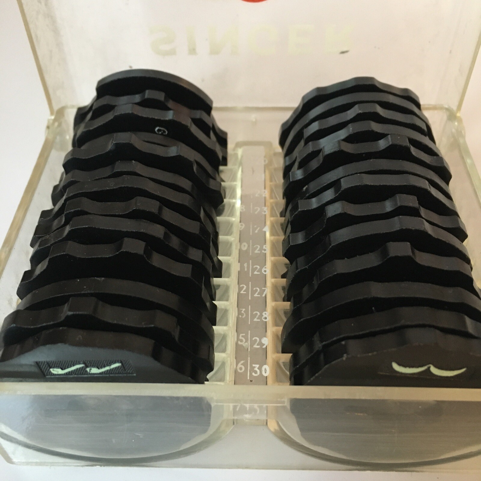 Singer Cams Fashion Discs 24+2 Blind Stich & 18 In Box, Whitelined Rare