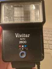 Vivitar 2600 Auto Flash Tested Fully Working Condition  Sync Cord 4 New AA  s