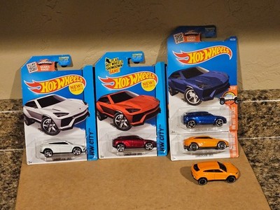 Hot Wheels Lot of 5 2012 Lamborghini Urus S.U.V. Red White Blue Orange