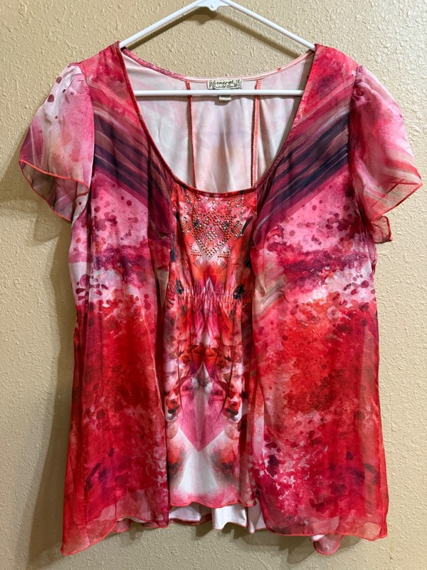 ENERGE WORLD WEAR TOP BLOUSE SZ 1X RED PRINT STRETCH SHORT SLEEVES BEADED