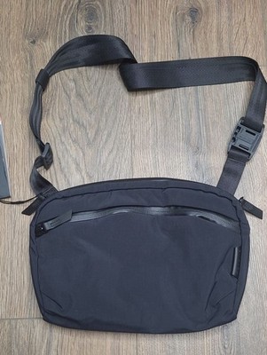 Flight Sling (2L)Minimal Everyday Carry NWT