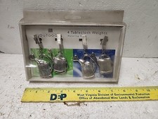 (512) Vintage Cztery obrusy. Ciężarki do konewki od HD Designs.